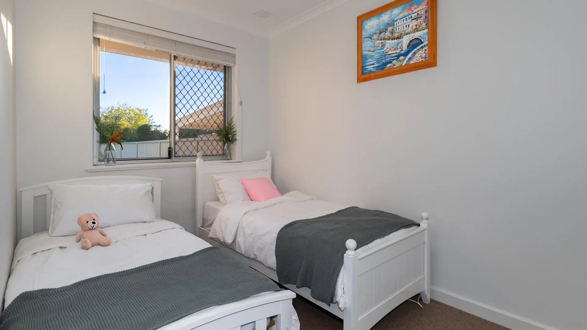 2B Cozy House Near The Airport Villa Perth